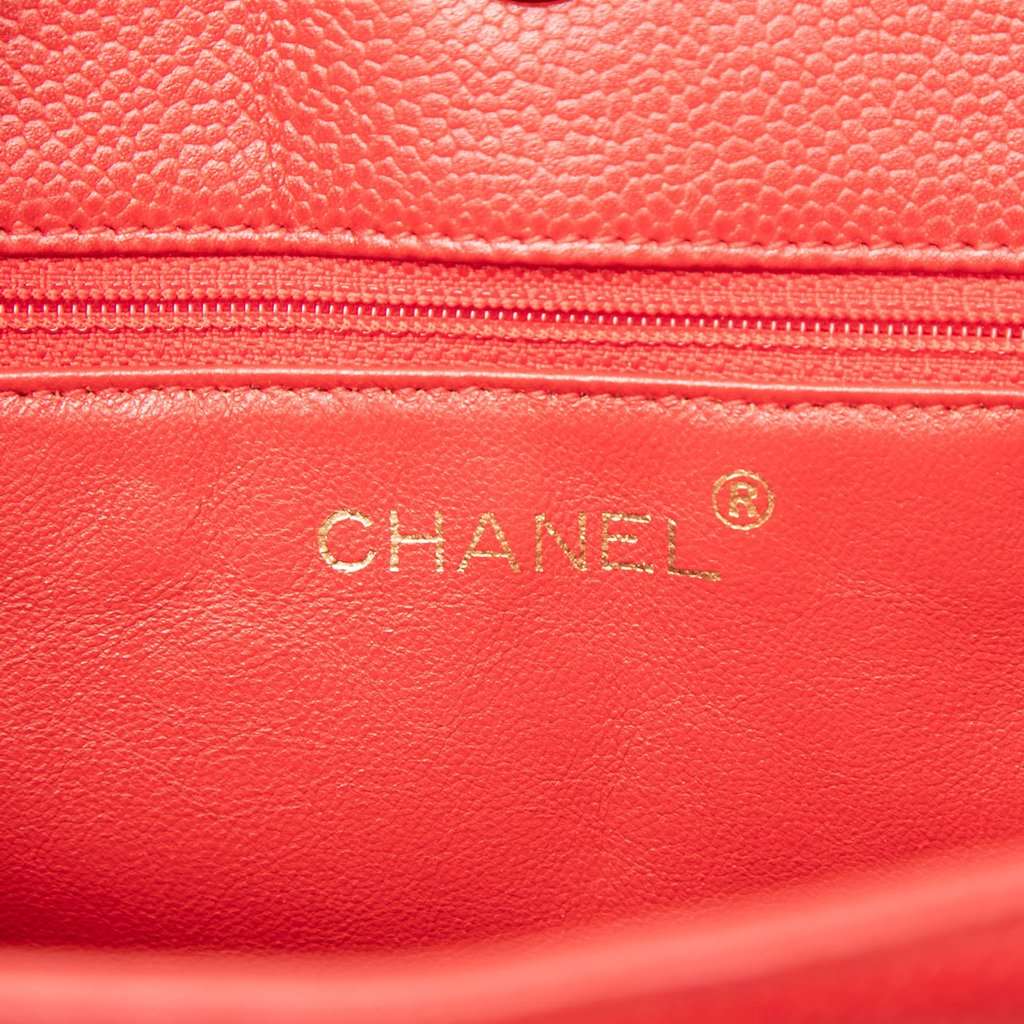 Chanel CC Caviar Turn Lock Chain Tote Red Leather Very good condition - Box View