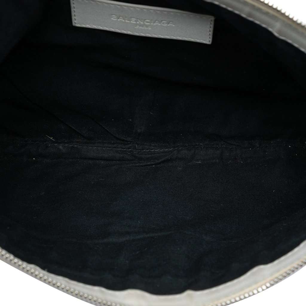 Balenciaga Lambskin Motocross Classic Clip M Clutch White Leather Very good condition - Model View