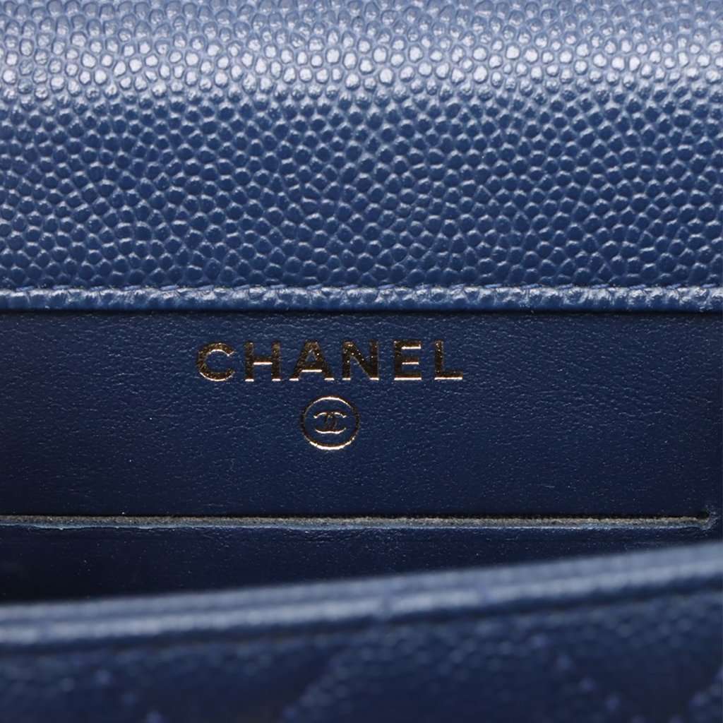 Chanel Quilted Caviar Golden Class Phone Holder Blue Leather Very good condition - Model View