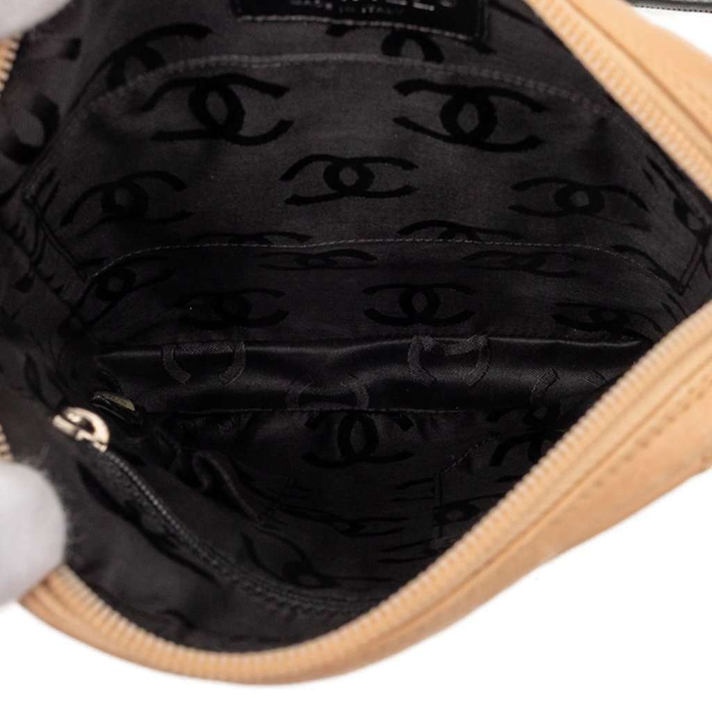 Chanel Lambskin Cambon Ligne Crossbody Beige Leather Very good condition - Model View