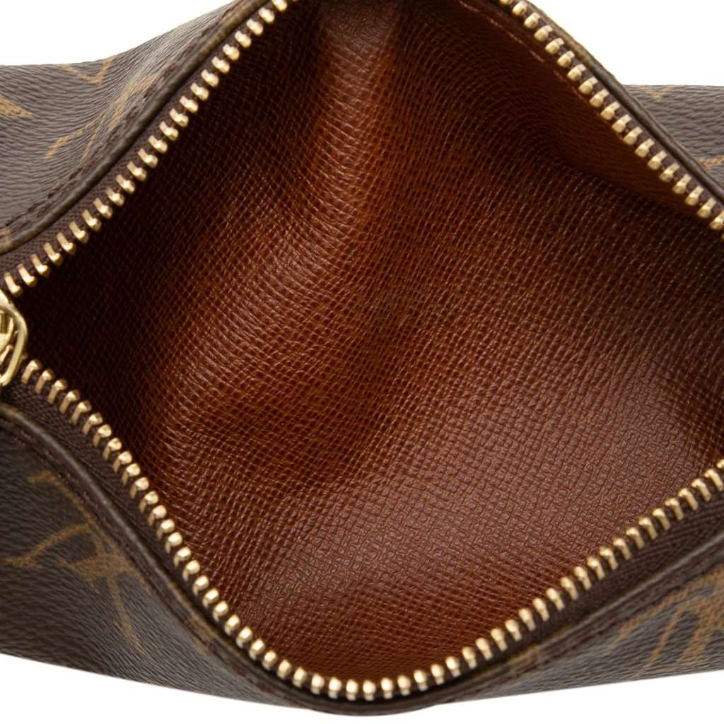 Louis Vuitton Monogram Papillon Pochette Brown Very good condition - Model View