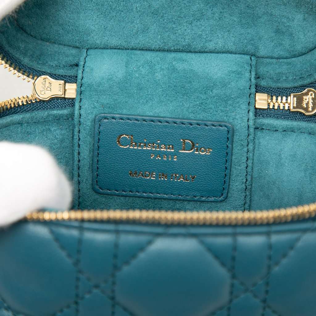 Dior Micro Lambskin Cannage Lady Dior Vanity Case Blue Leather Very good condition - Box View