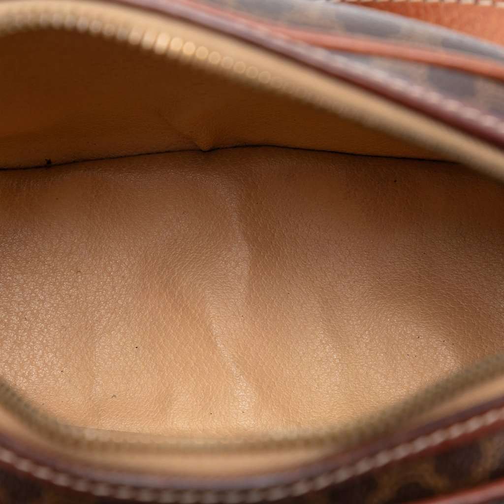 Celine Macadam Coated Canvas Crossbody Brown Very good condition - Model View