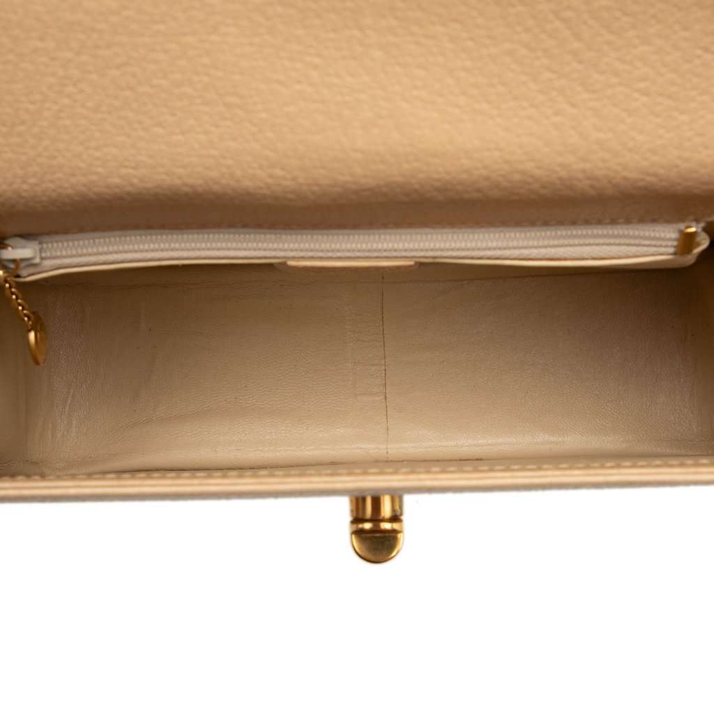 Gucci Calfskin Turnlock Bamboo Top Handle Bag Beige Leather Very good condition - Model View