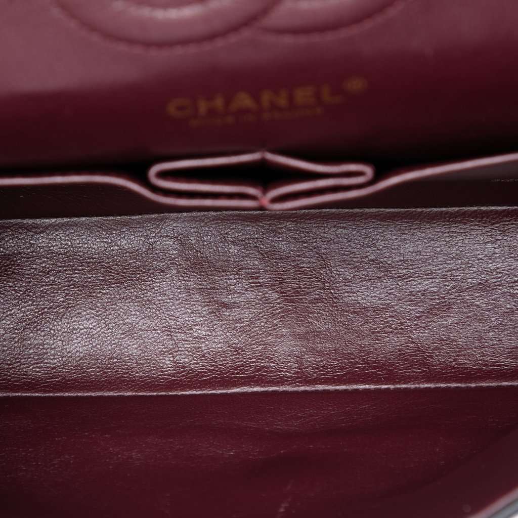 Chanel Medium Classic Lambskin Double Flap Black Leather Very good condition - Model View