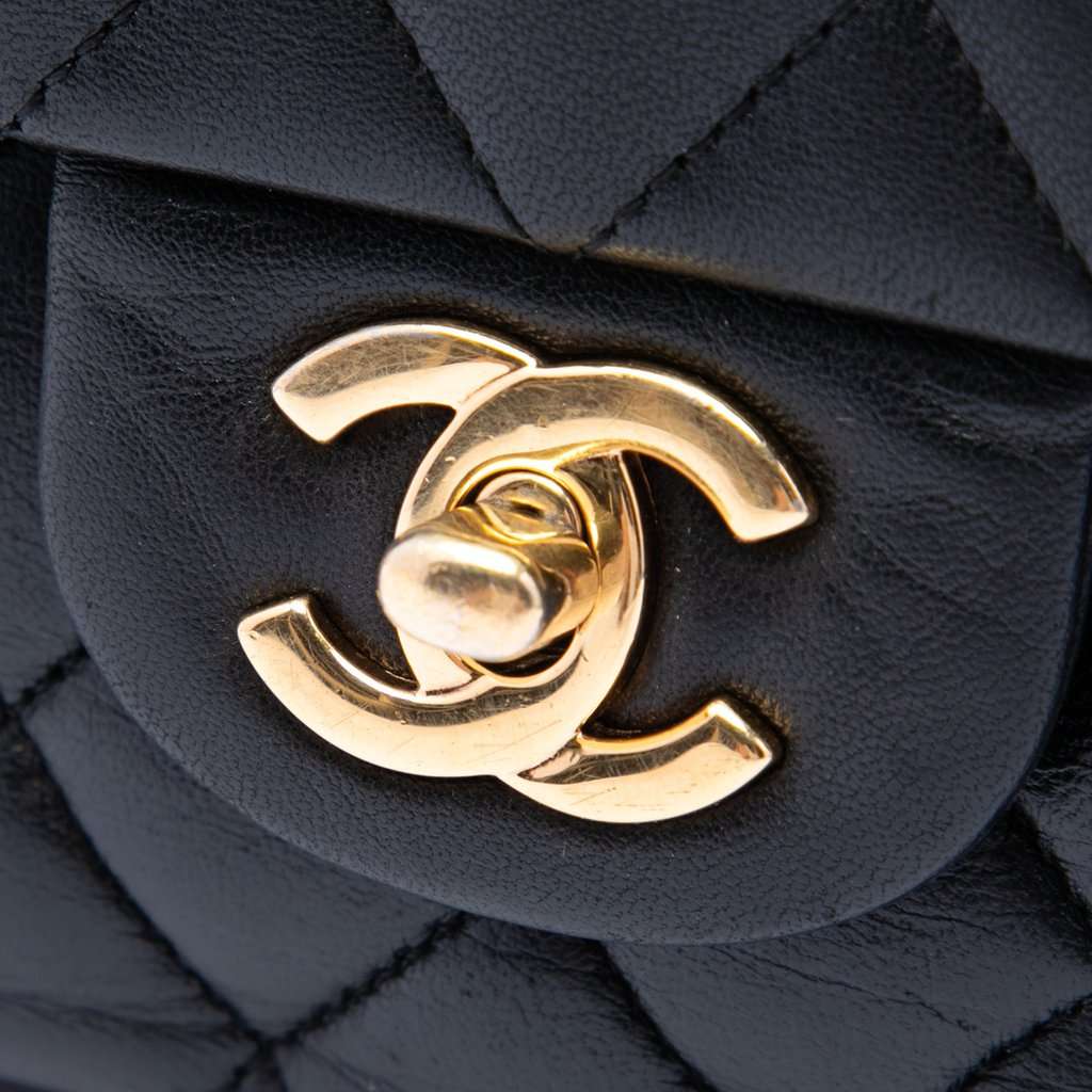 Chanel Medium Classic Lambskin Double Flap Black Leather Very good condition - Box View