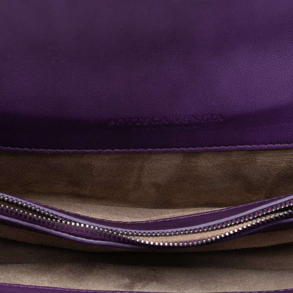Bottega Veneta Nappa Intrecciato Olimpia Knot Crossbody Purple Leather Very good - Model View