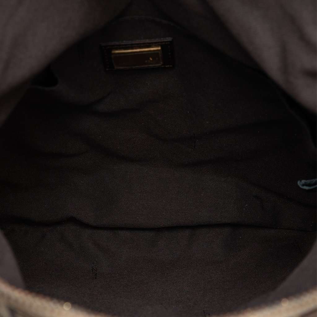 Fendi Zucchino Canvas Crossbody Beige Very good condition - Model View