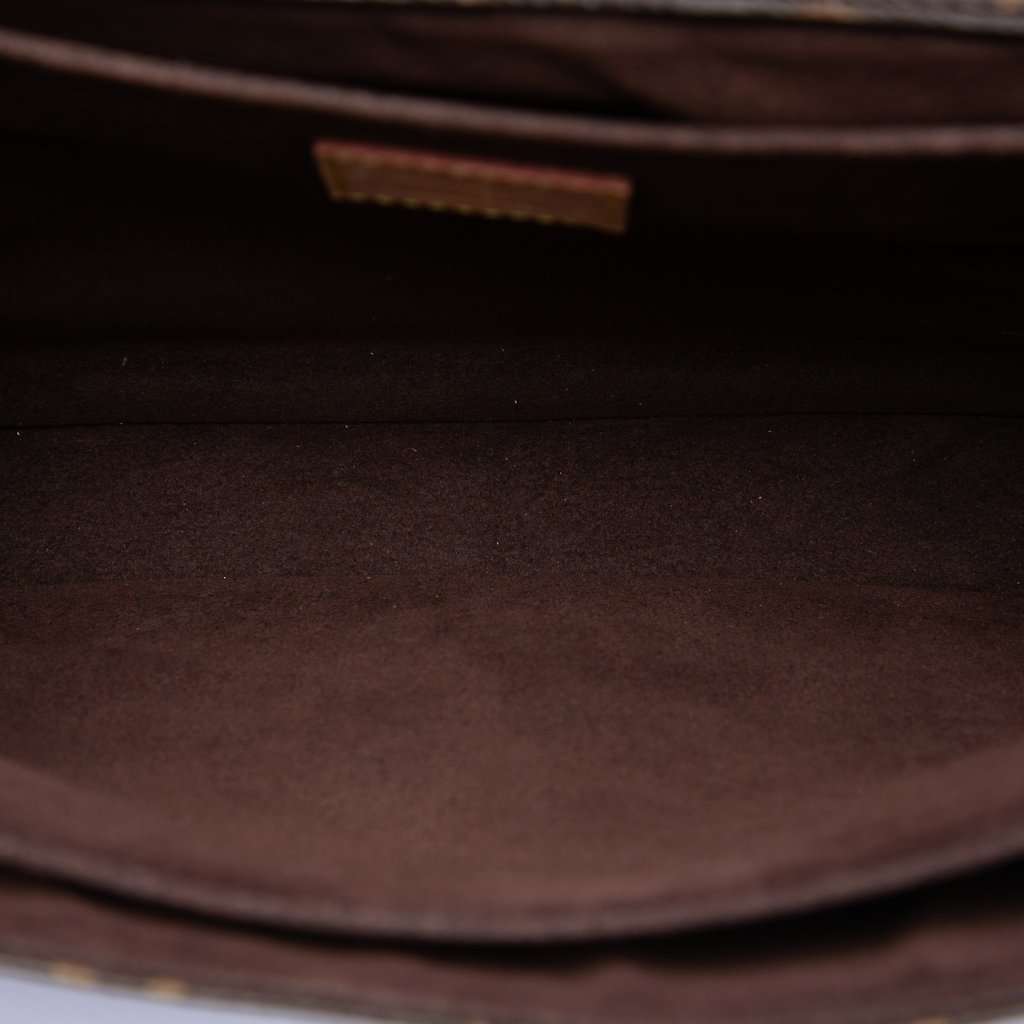 Louis Vuitton Monogram Pochette Metis Brown Very good condition - Model View