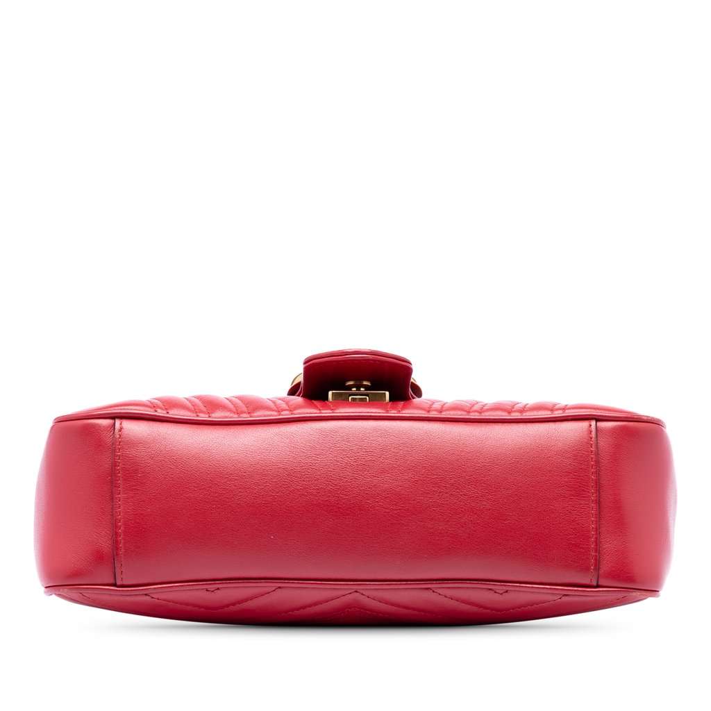 Gucci Medium GG Marmont Matelasse Leather Shoulder Bag Red Leather Very good condition - Inside View