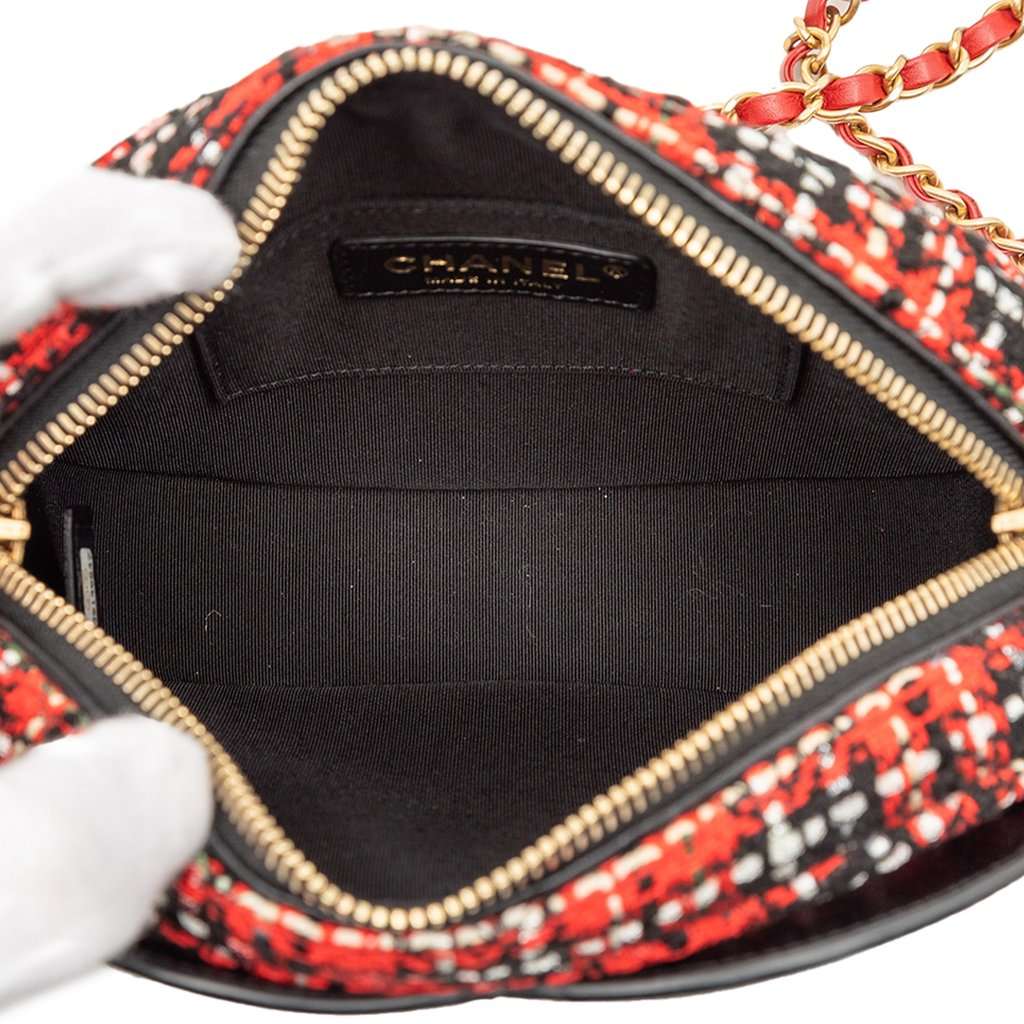 Chanel Tweed and Lambskin Coco Midnight Camera Bag Red Very good - Model View