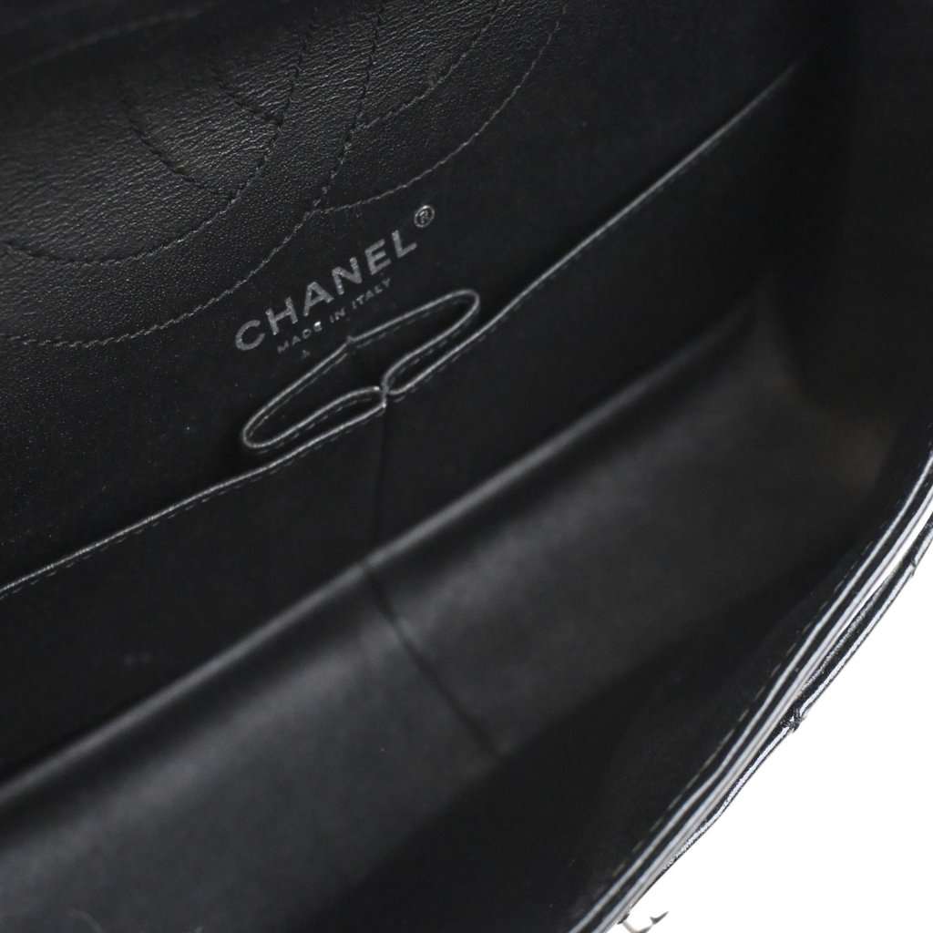Chanel Glazed Quilted Aged Calfskin So Black Reissue 2.55 Double Flap 226 Black Leather Very good - Model View