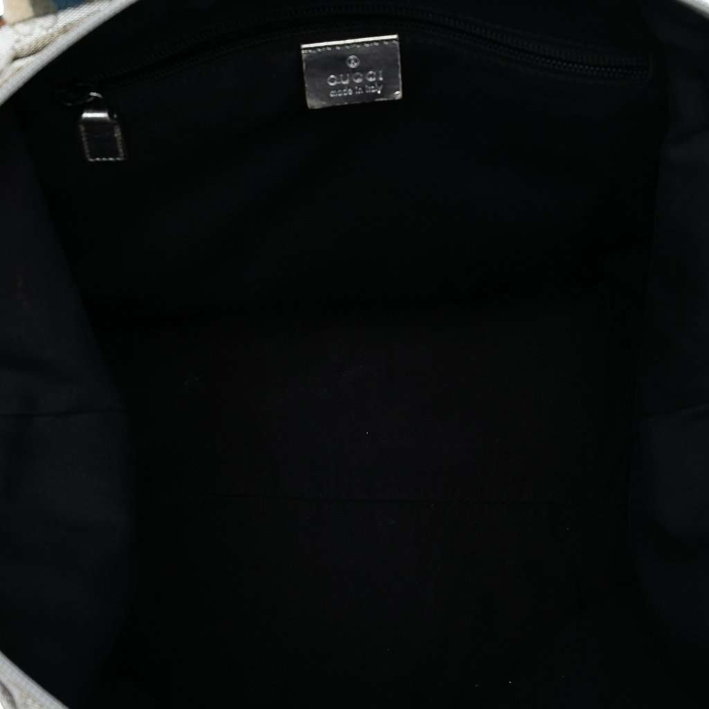 Gucci GG Canvas Web Tote Silver Very good - Model View