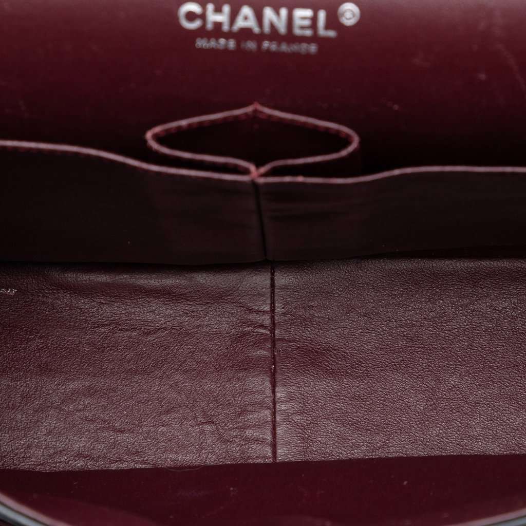Chanel Jumbo Classic Lambskin Double Flap Black Leather Very good condition - Model View