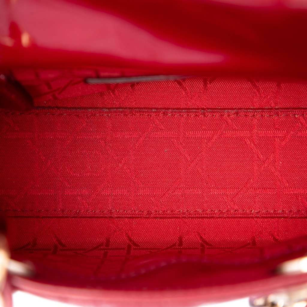 Dior Mini Patent Cannage Lady Dior Red Leather Very good condition - Model View