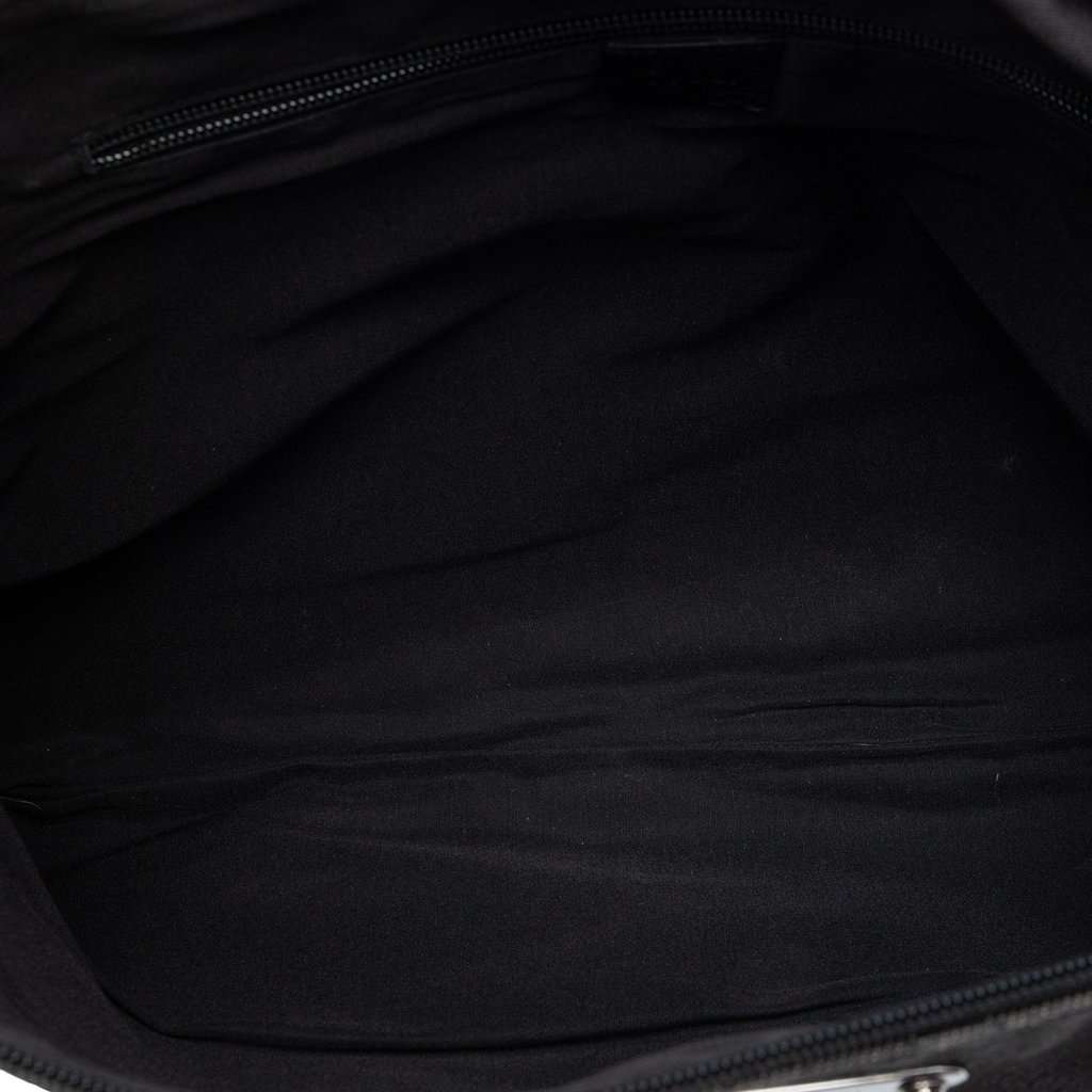Gucci GG Denim Crossbody Black Very good condition - Model View