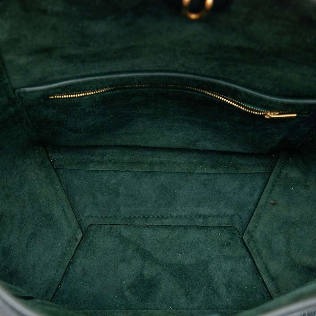 Celine Medium Leather Seau Sangle Bucket Bag Green Leather Very good condition - Model View