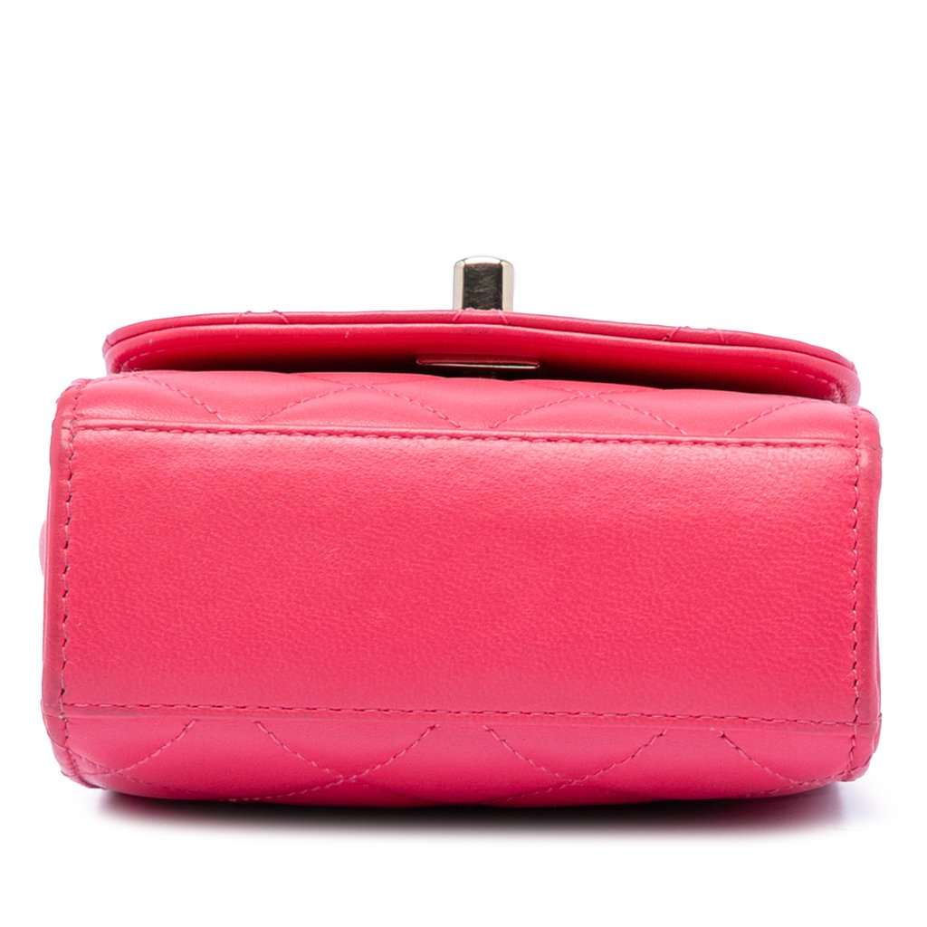 Chanel Mini Quilted Lambskin Trendy CC Clutch With Chain Pink Leather Very good condition - Inside View