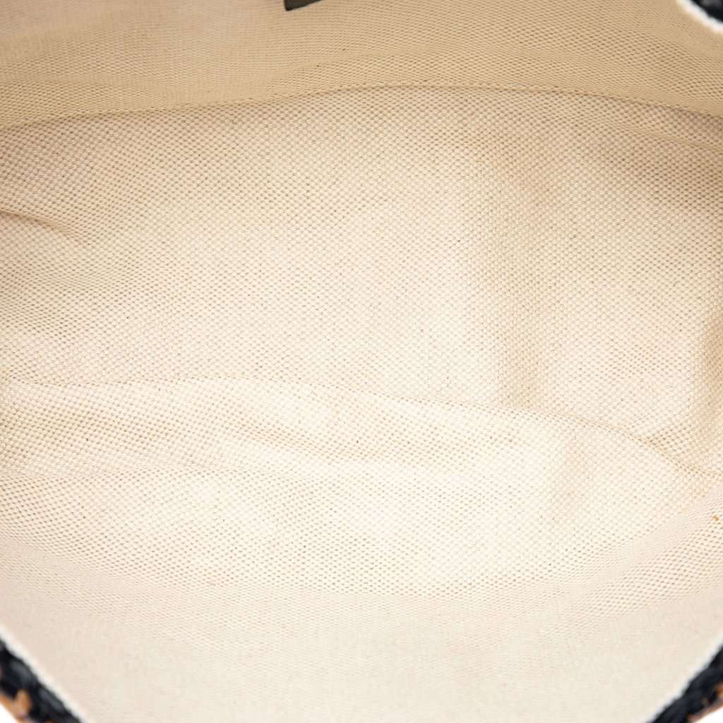 Gucci Small GG Marmont Raffia Crossbody Beige Very good - Model View