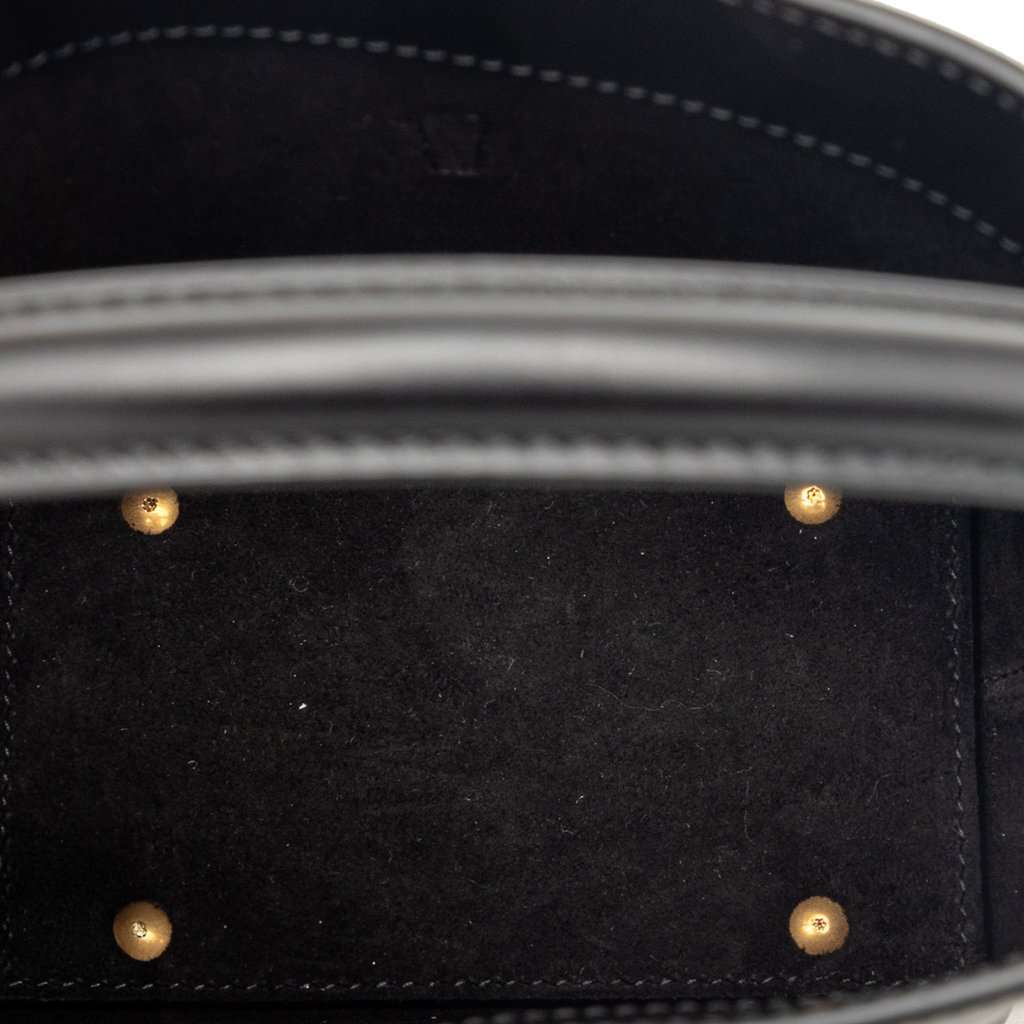 Saint Laurent Mini Shiny Calfskin Le 37 Bucket Bag Black Leather Very good - Model View