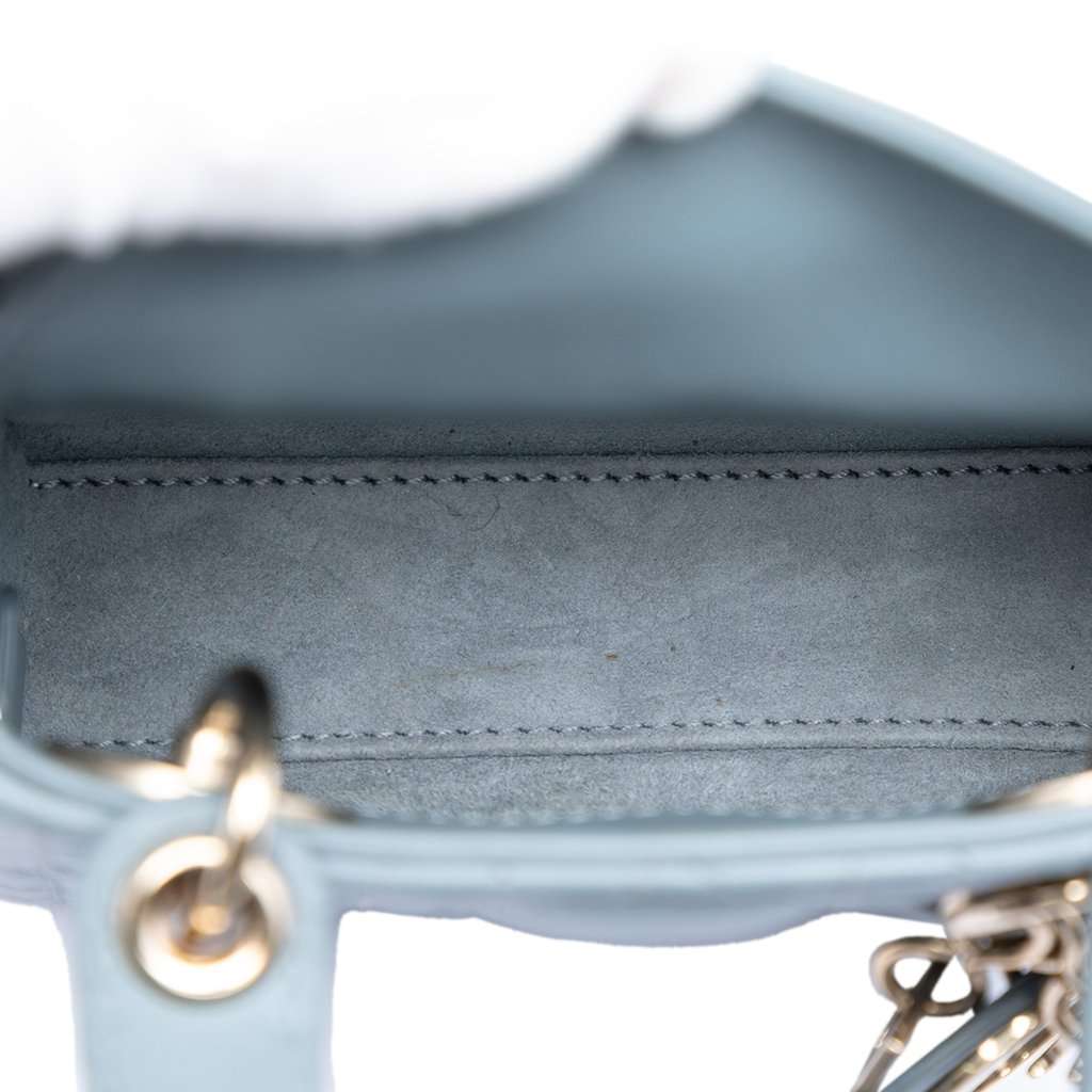 Dior Micro Lambskin Cannage Lady Dior Blue Leather Very good condition - Model View
