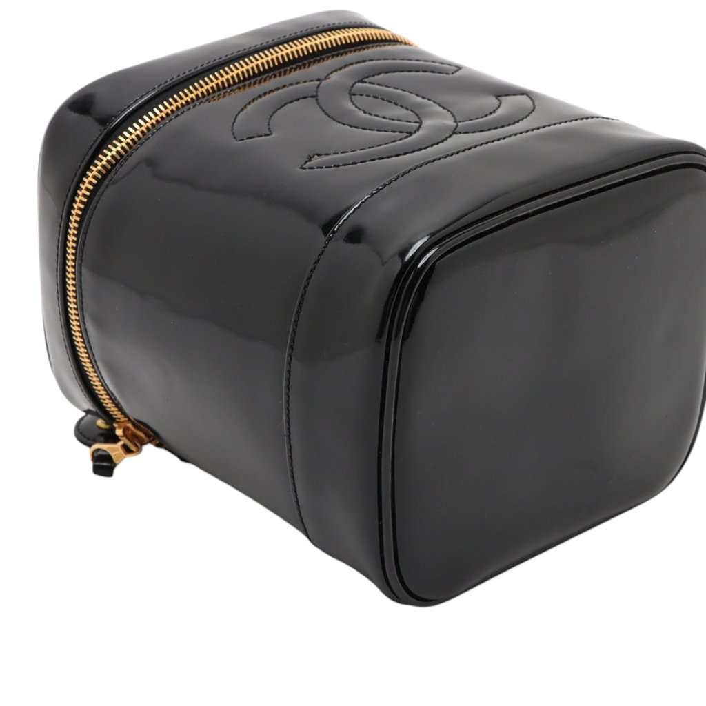 Chanel CC Patent Vanity Bag Black Leather Very good condition - Box View