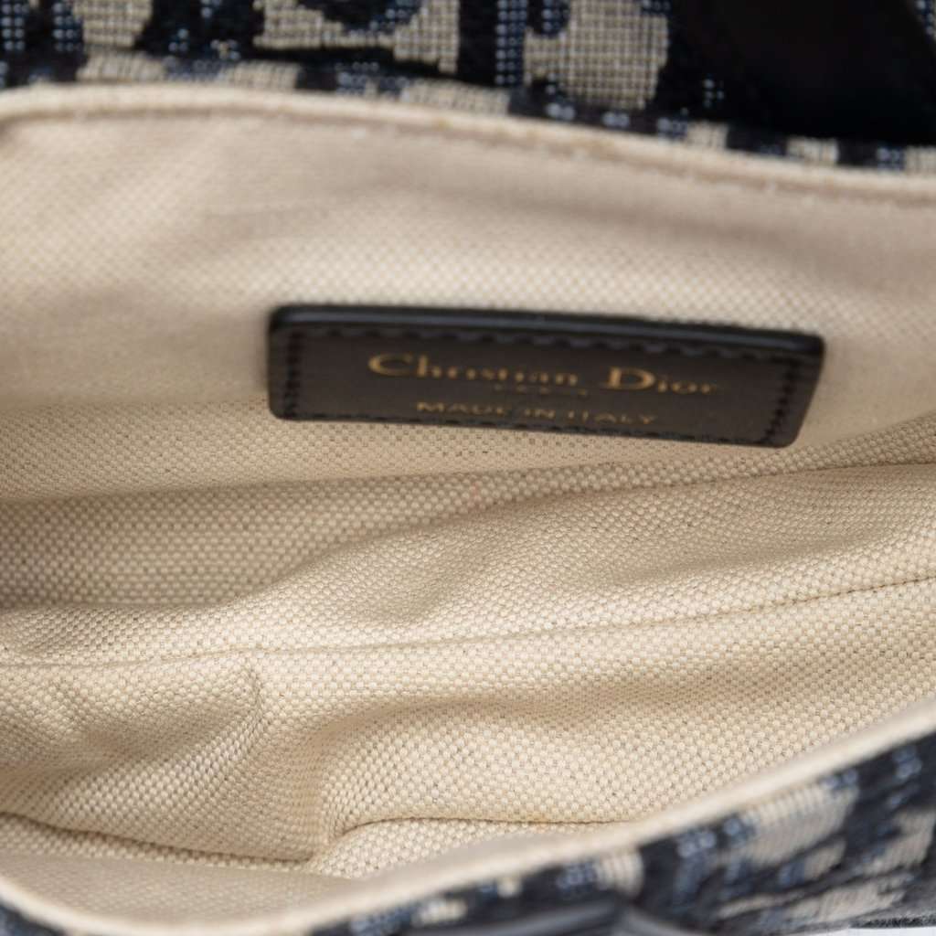 Dior Mini Oblique Canvas Saddle Bag Blue Very good condition - Model View
