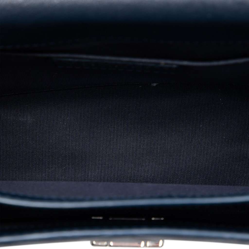 Chanel Small Quilted Goatskin CC Box Flap Blue Leather Very good condition - Model View