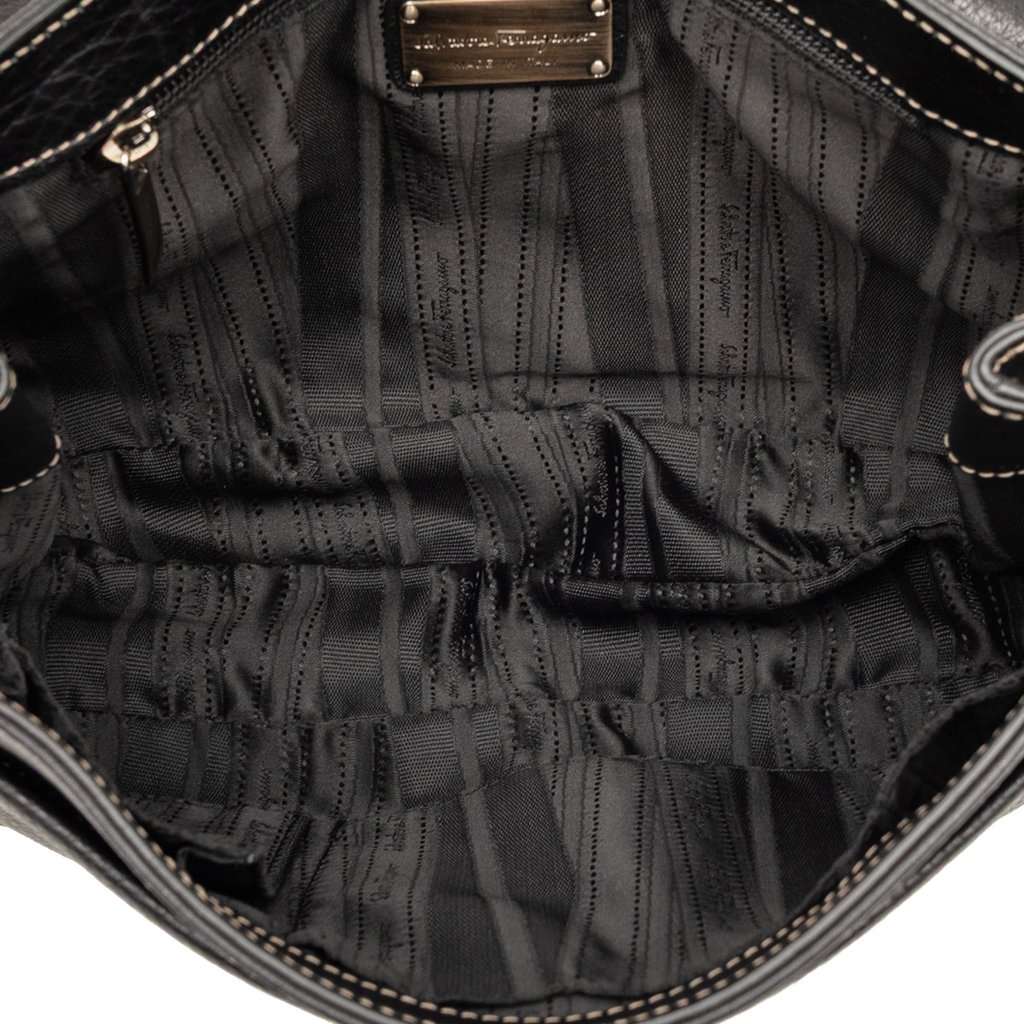 Salvatore Ferragamo Leather Double Gancini Shoulder Bag Black Leather Very good condition - Model View