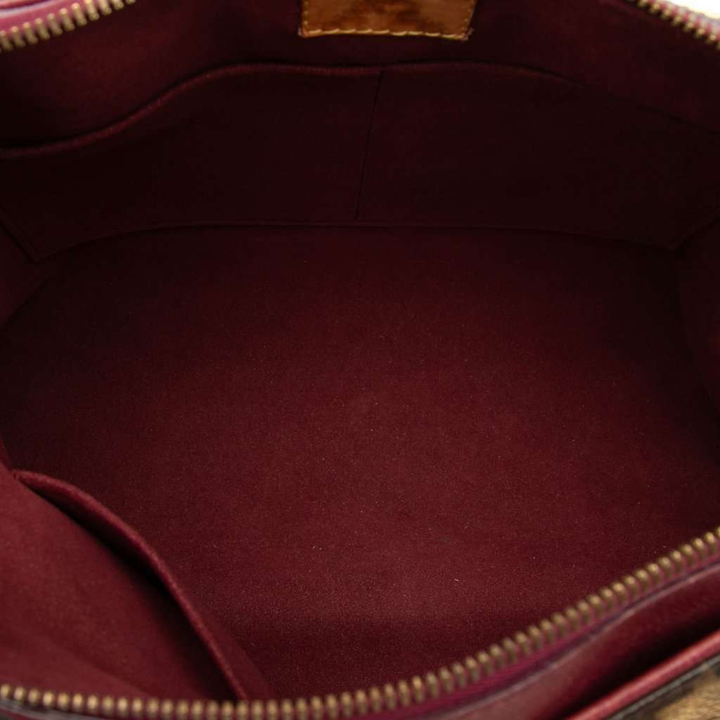 Louis Vuitton Monogram Pallas MM Brown Good condition - Model View