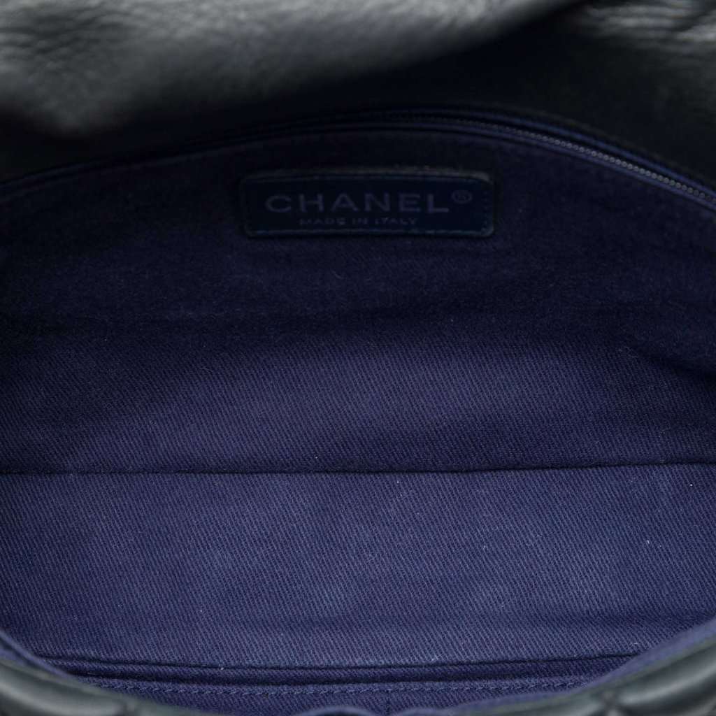 Chanel Large Quilted Iridescent Calfskin New Bubble Flap MultiColor Leather Very good condition - Model View