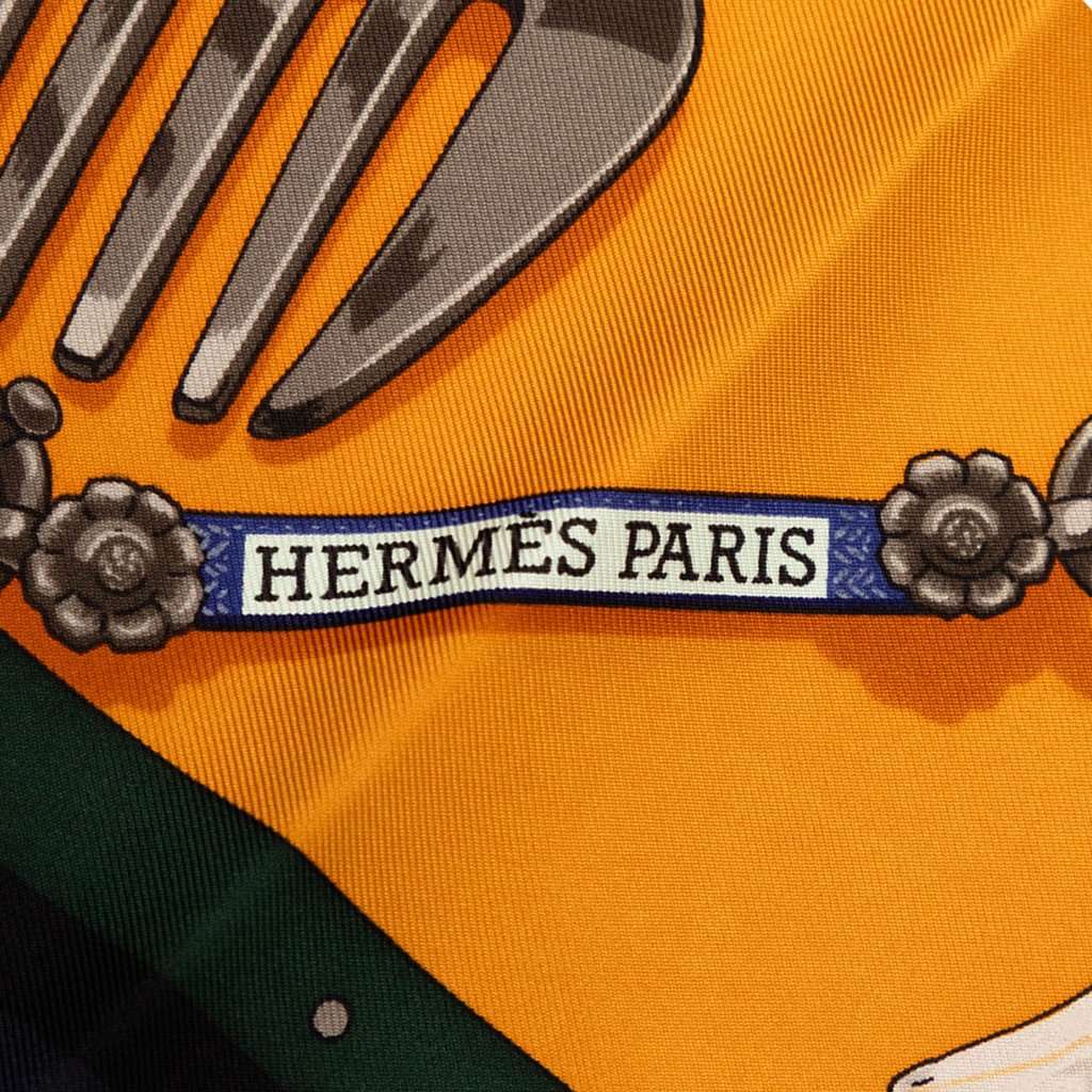 Hermès Memoire d Hermes Silk Scarf 90 Orange Very good condition - Inside View