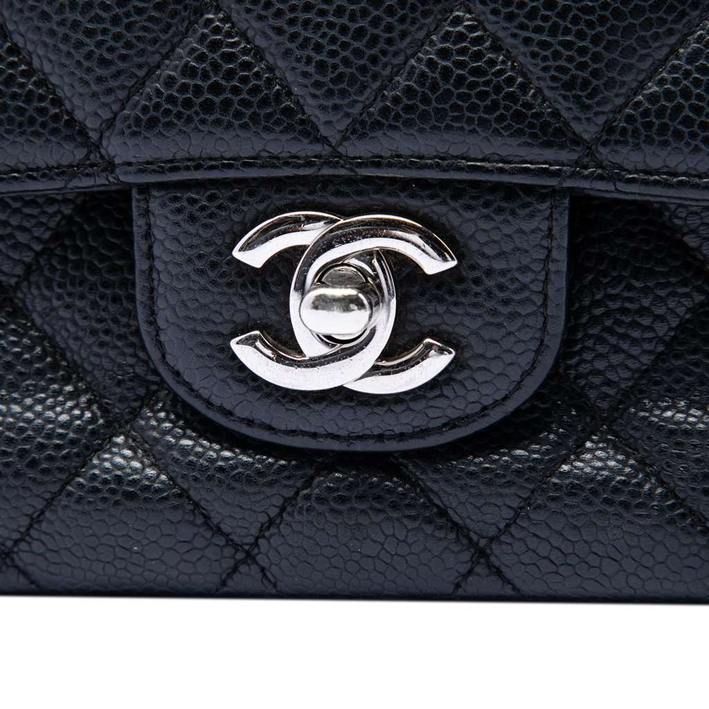 Chanel Medium Classic Caviar Double Flap Black Leather Very good condition - Box View