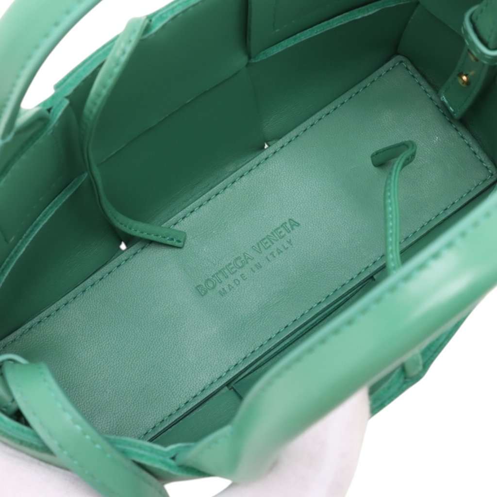 Bottega Veneta Candy Nappa Maxi Intrecciato Arco Tote Green Leather Very good condition - Box View