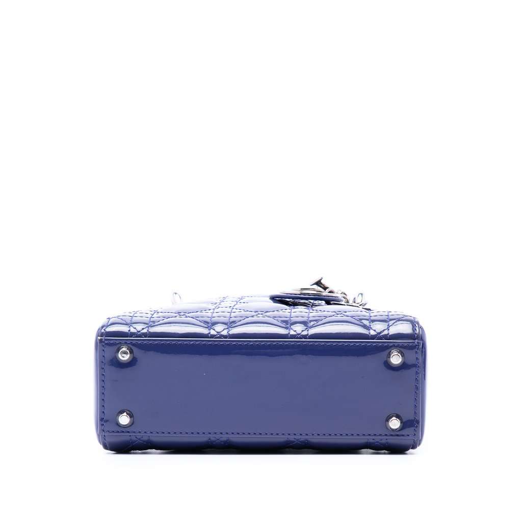 Dior Mini Patent Cannage Lady Dior Blue Leather Very good condition - Inside View
