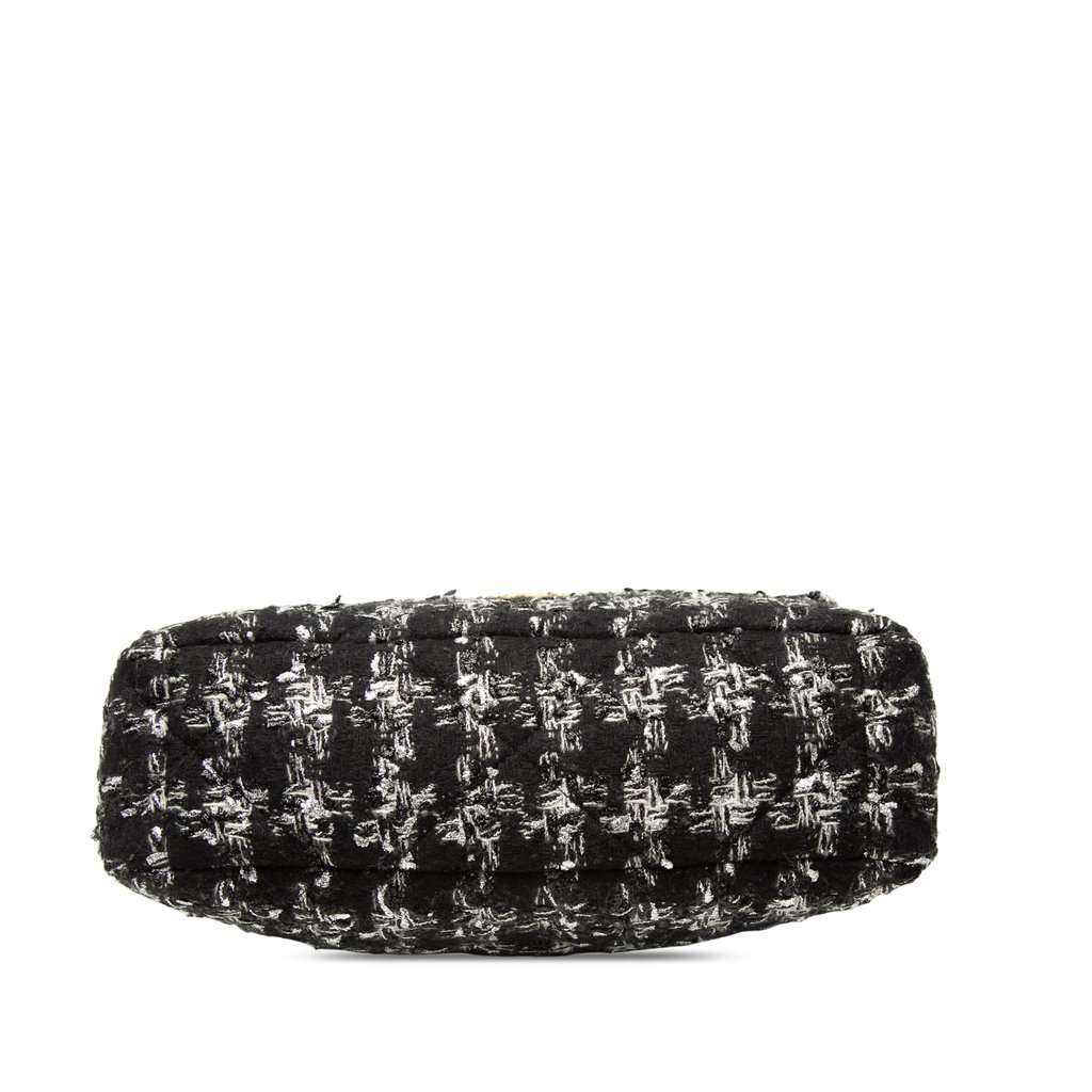 Chanel Large Tweed 19 Flap Black Very good - Inside View