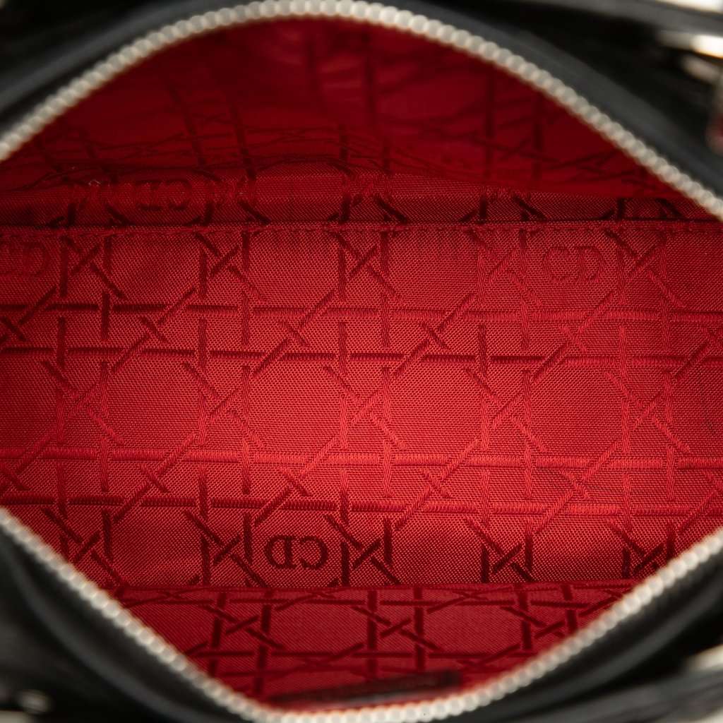 Dior Medium Lambskin Cannage Lady Dior Black Leather Very good - Model View