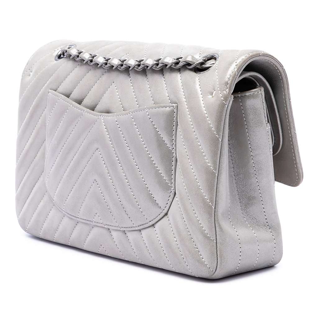 Chanel Medium Classic Chevron Iridescent Lambskin Double Flap Silver Leather Very good - Back View