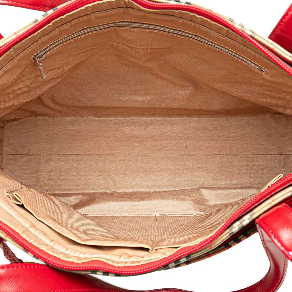 Burberry Haymarket Check Canvas Tote Beige Very good condition - Model View