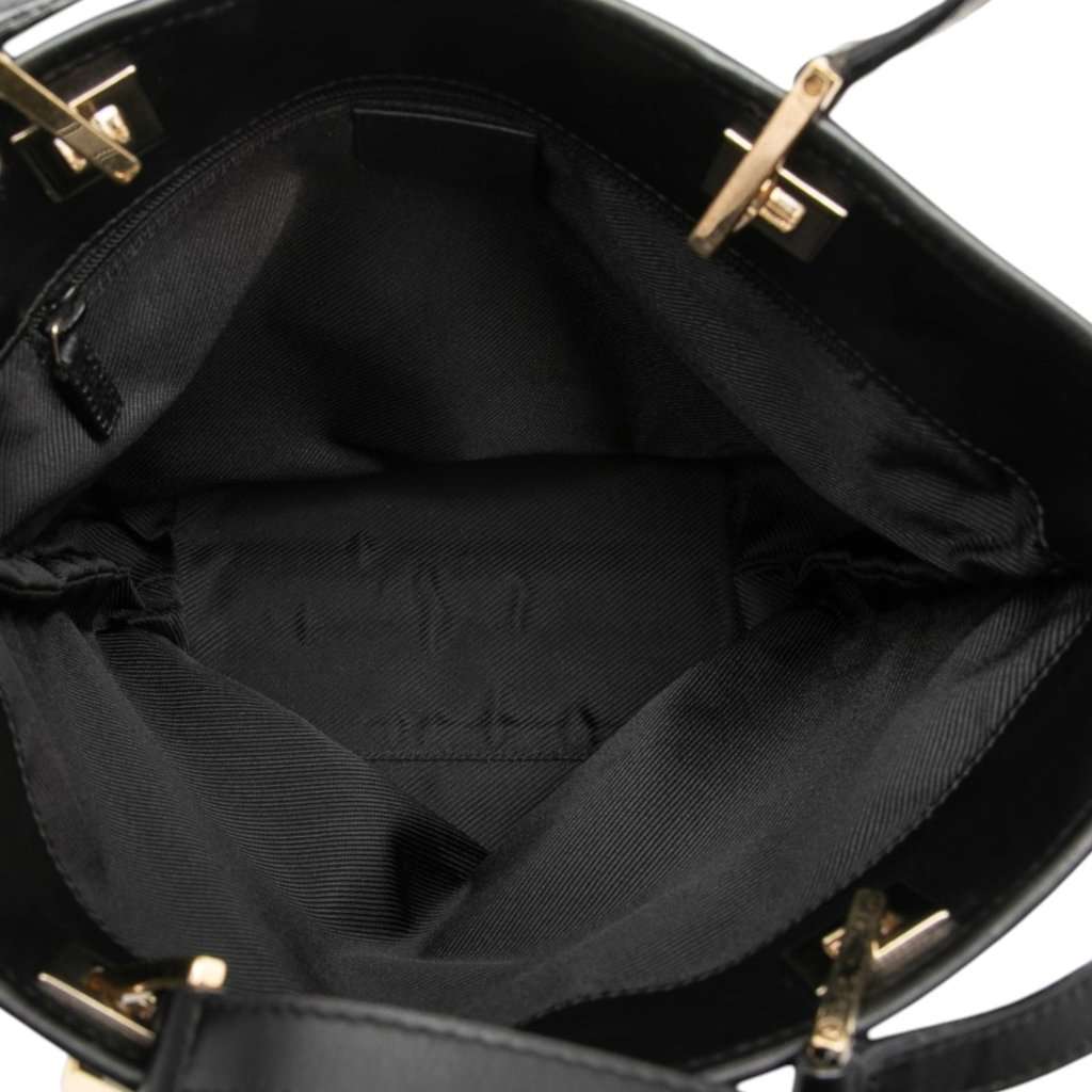 Gucci GG Canvas Tote Brown Very good condition - Model View
