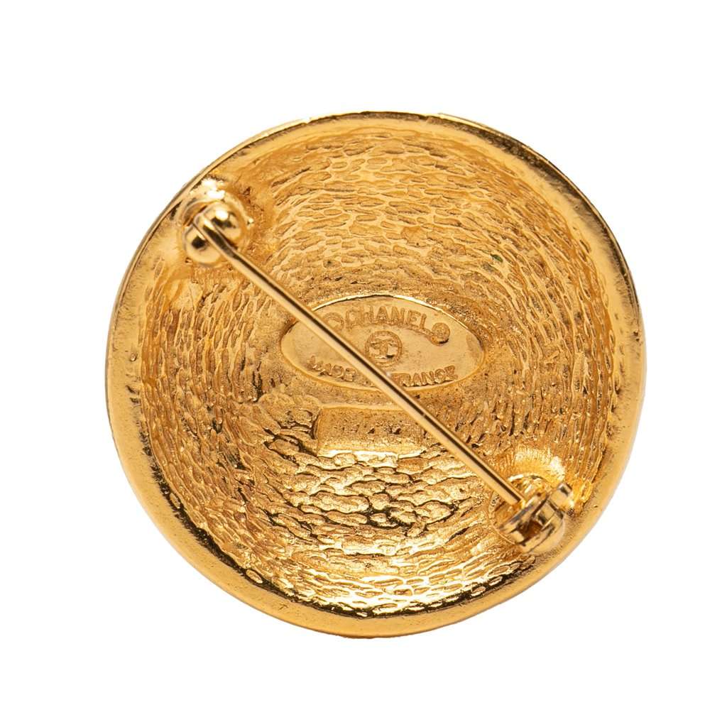 Chanel CC Gold Plated Quilted Round Brooch Gold Metal Very good condition - Back View