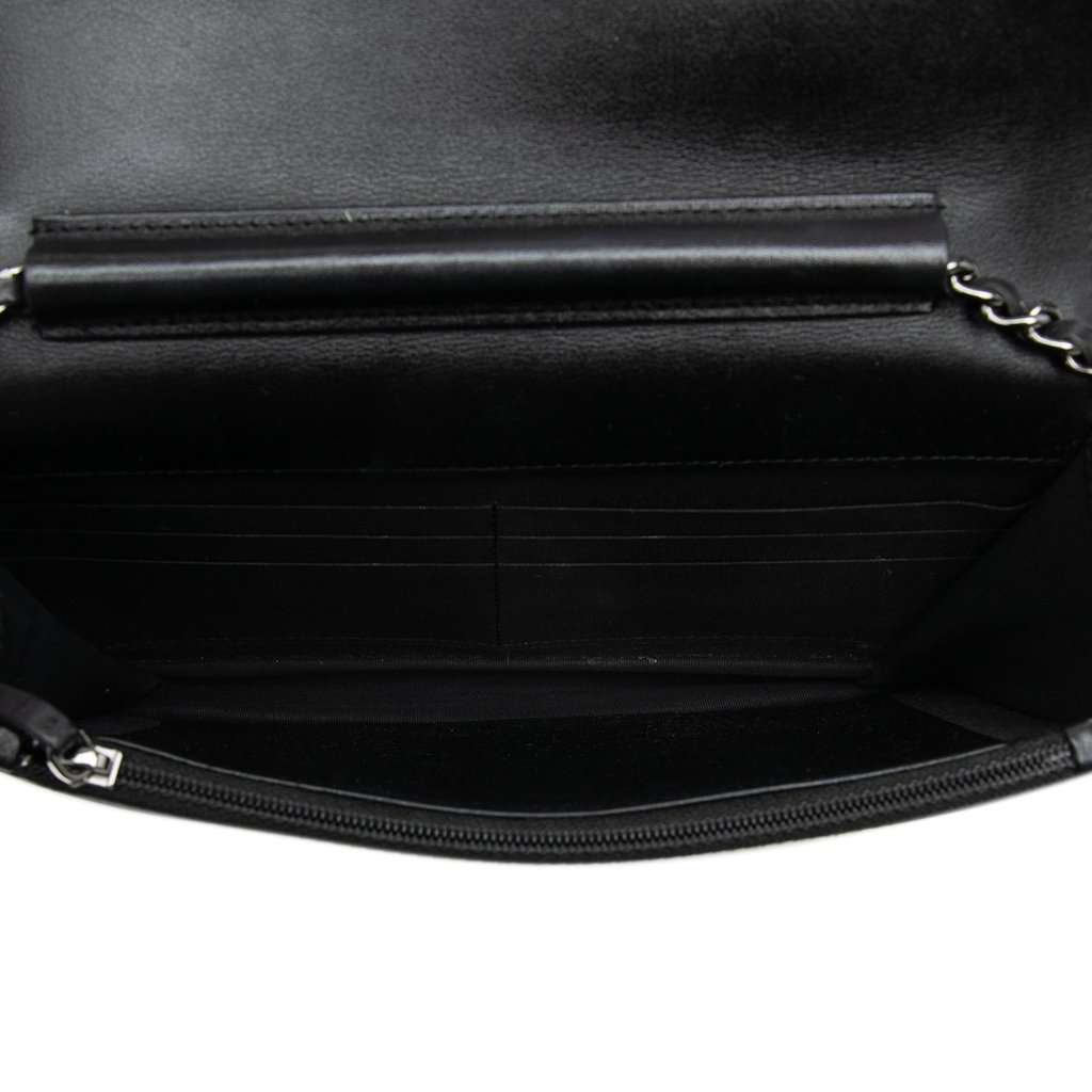 Chanel Bicolor Calfskin Boy Wallet On Chain Black Leather Very good - Model View