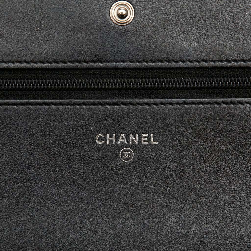 Chanel Bicolor Calfskin Boy Wallet On Chain Black Leather Very good - Box View