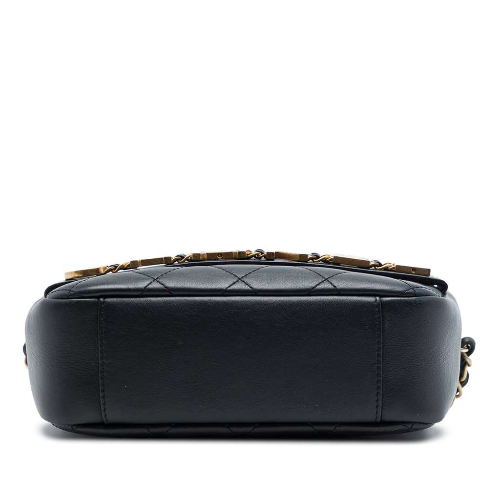 Chanel Quilted Calfskin Logo Enchained Camera Bag Black Leather Very good condition - Inside View