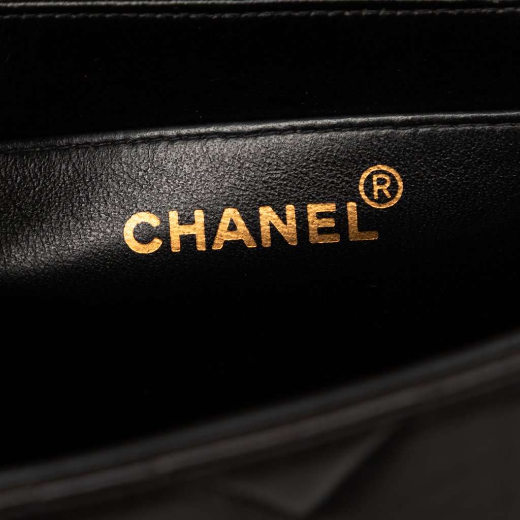 Chanel Small Square Quilted Lambskin Straight Single Flap Black Leather Very good condition - Box View