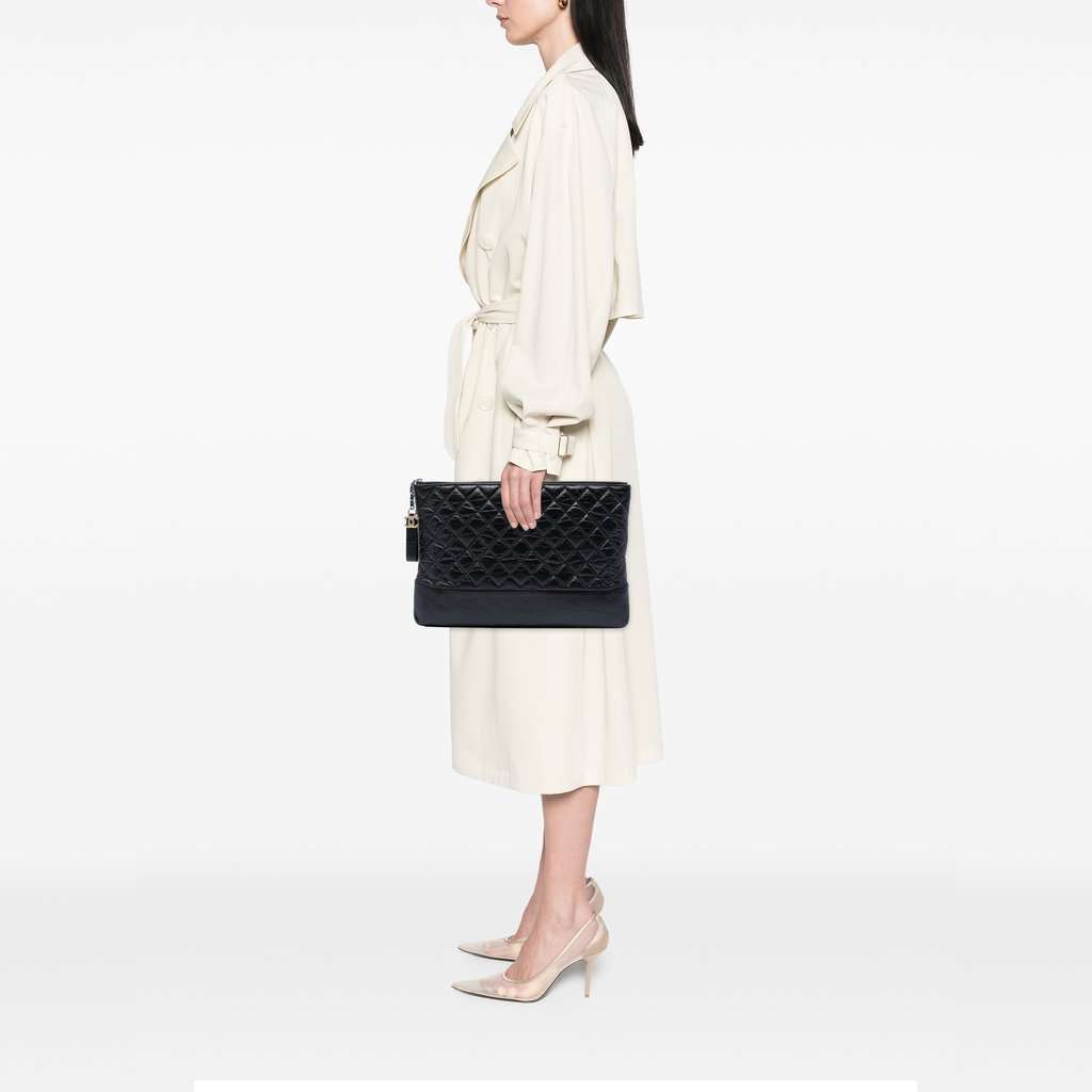 Chanel Large Aged Calfskin Gabrielle O Case Clutch Black Leather Very good - Box View