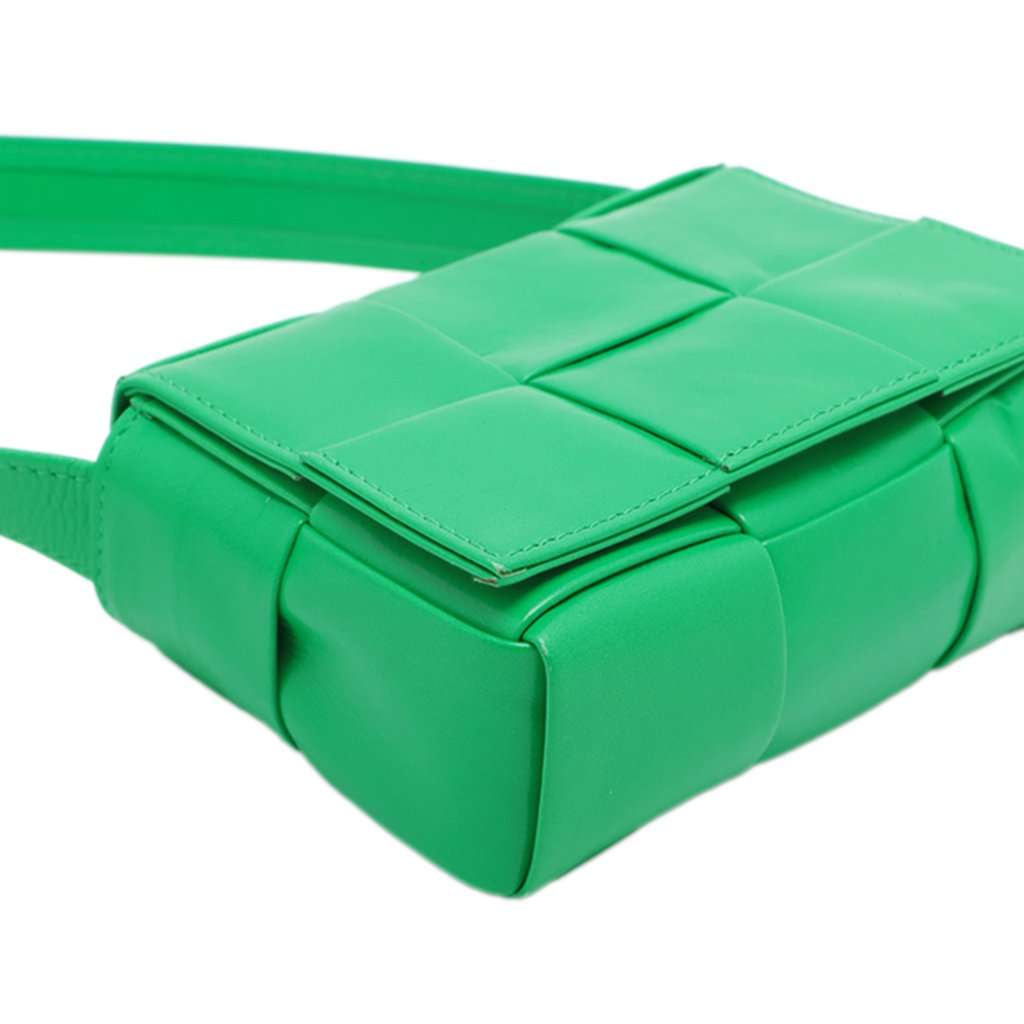 Bottega Veneta Candy Nappa Intrecciato Cassette Crossbody Green Leather Very good - Inside View