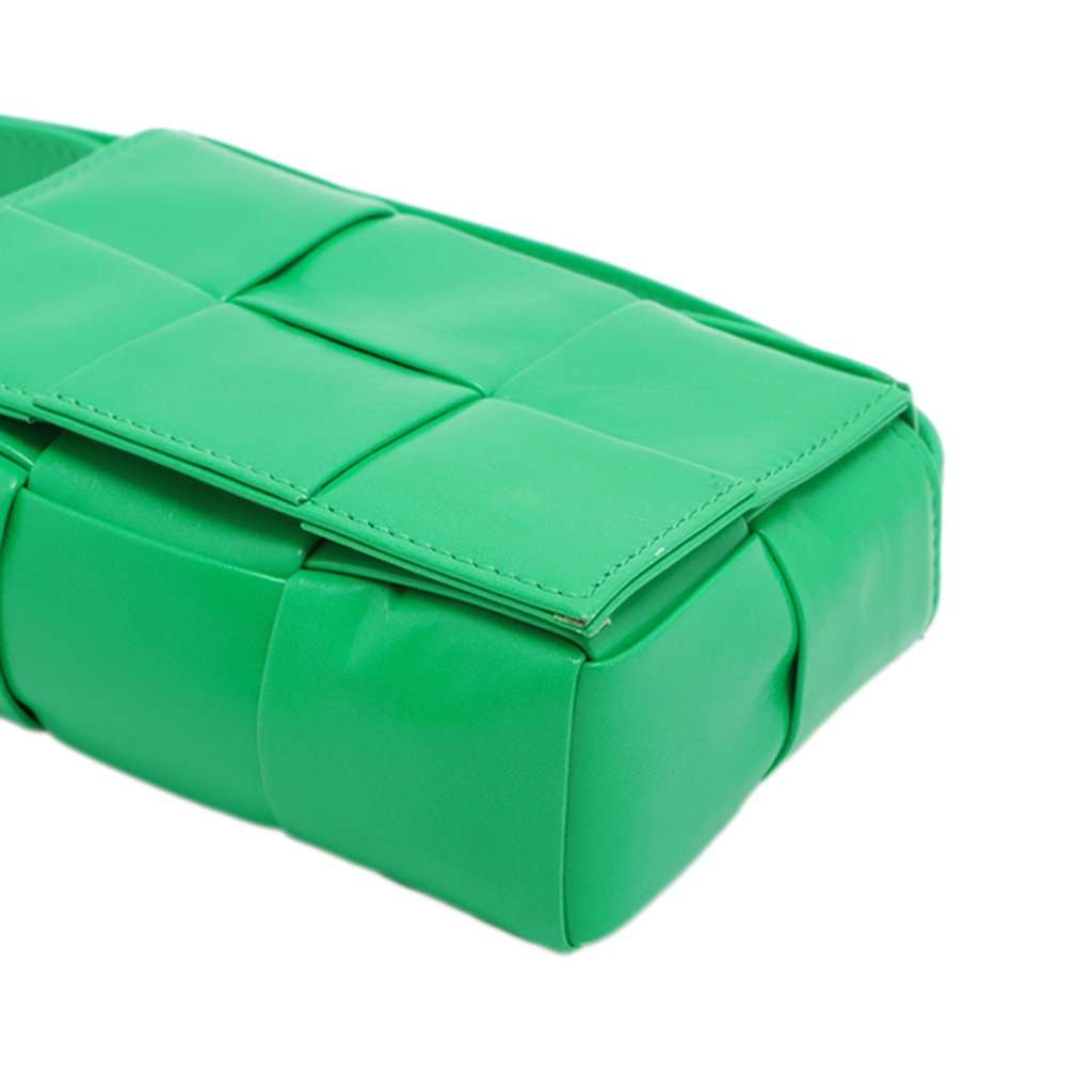 Bottega Veneta Candy Nappa Intrecciato Cassette Crossbody Green Leather Very good - Model View