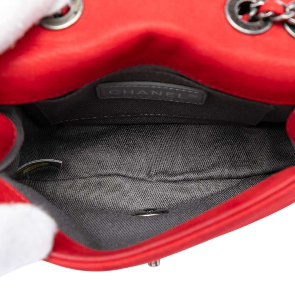 Chanel Mini CC Iridescent Calfskin Diamond Stitch Flap Red Leather Very good - Model View