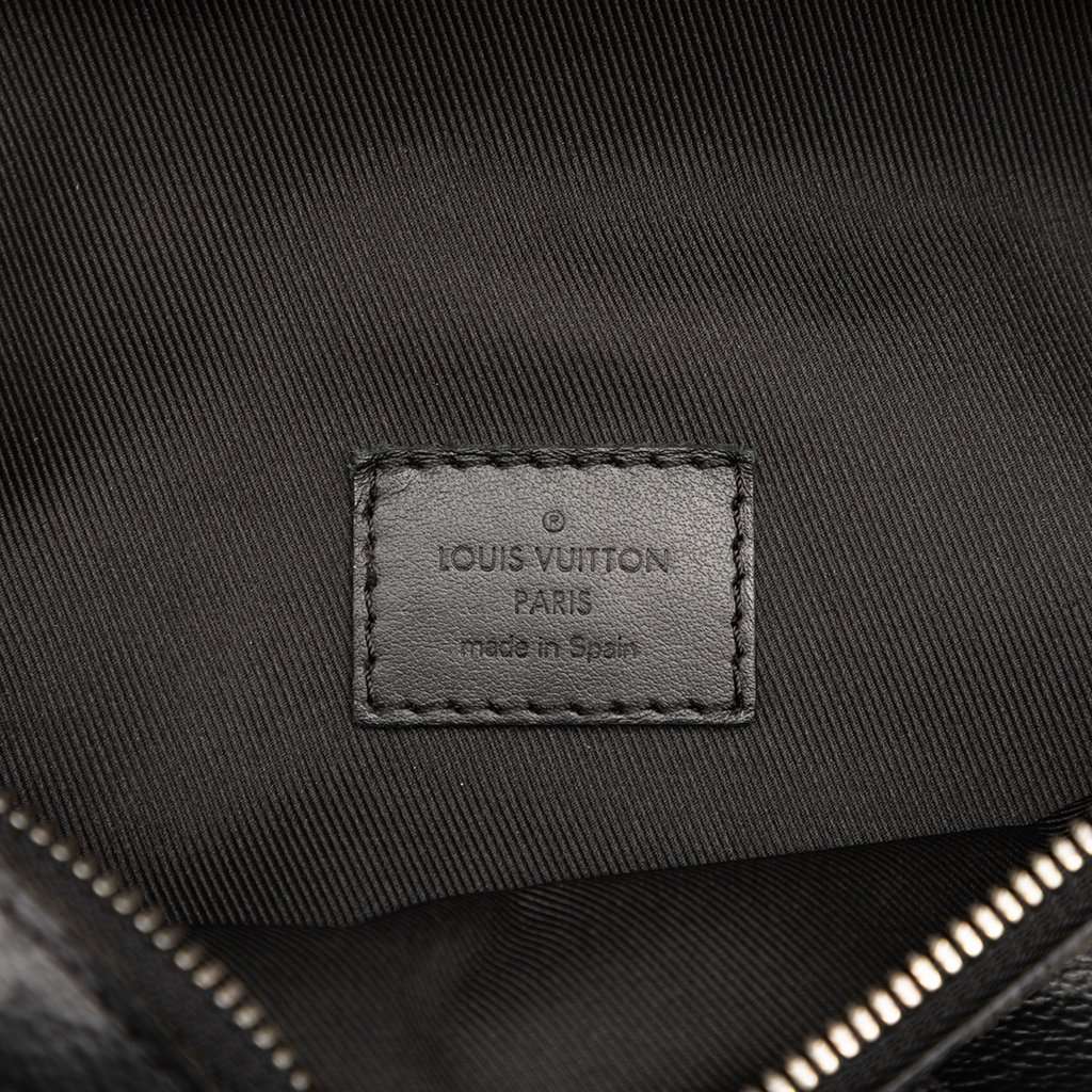 Louis Vuitton Monogram Eclipse Discovery Bumbag PM Black Very good condition - Box View